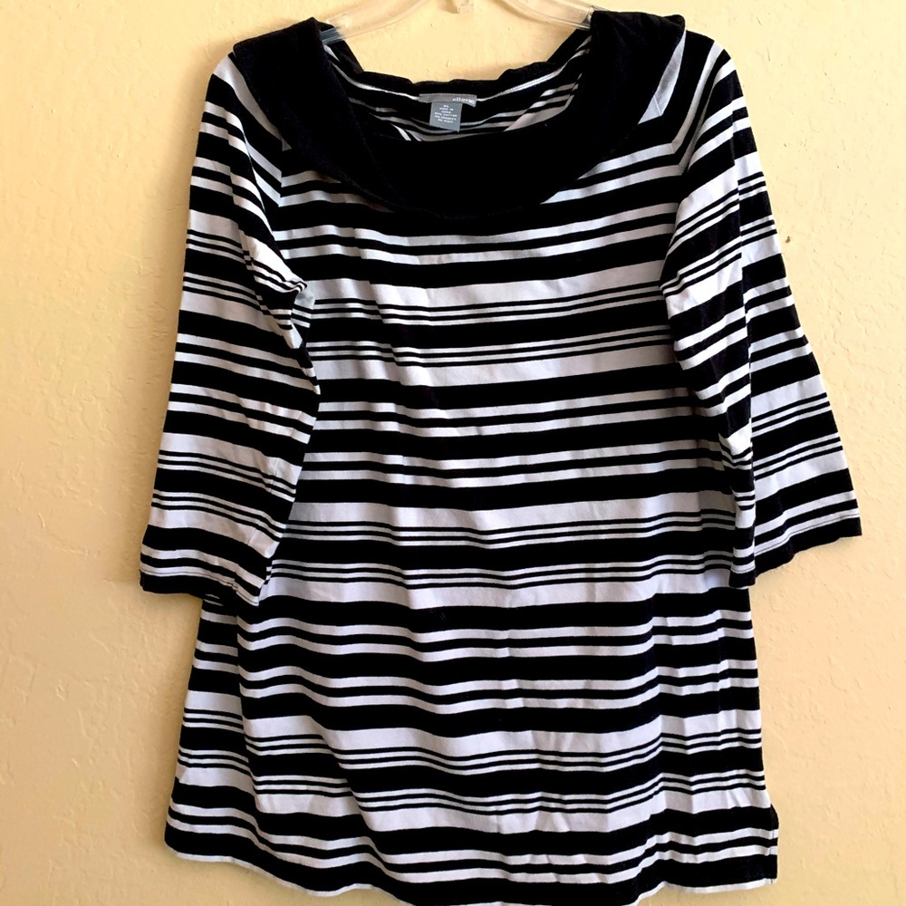 Ellavie long black & white collared tunic